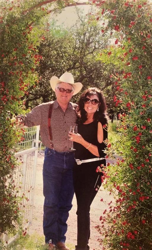 Bob and Pam Loomis Quarter Horses and Longhorn Cattle